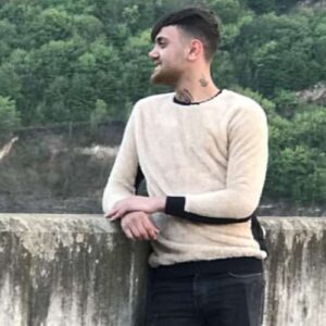 دانلود آهنگ علیرضا رحیم پور قلب قرمز