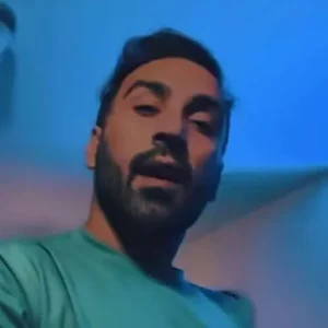 دانلود آهنگ لعنت به اونکه الان ماهته