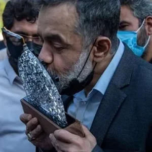 دانلود مداحی ﻿دلبر و جانان من برد دل و جان من محمود کریمی